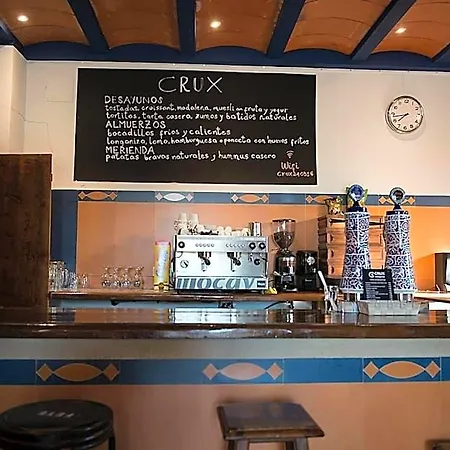 Crux Отель *