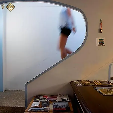 Crux Отель
